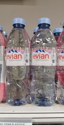 Evian, 500 ml · Plastic bottle